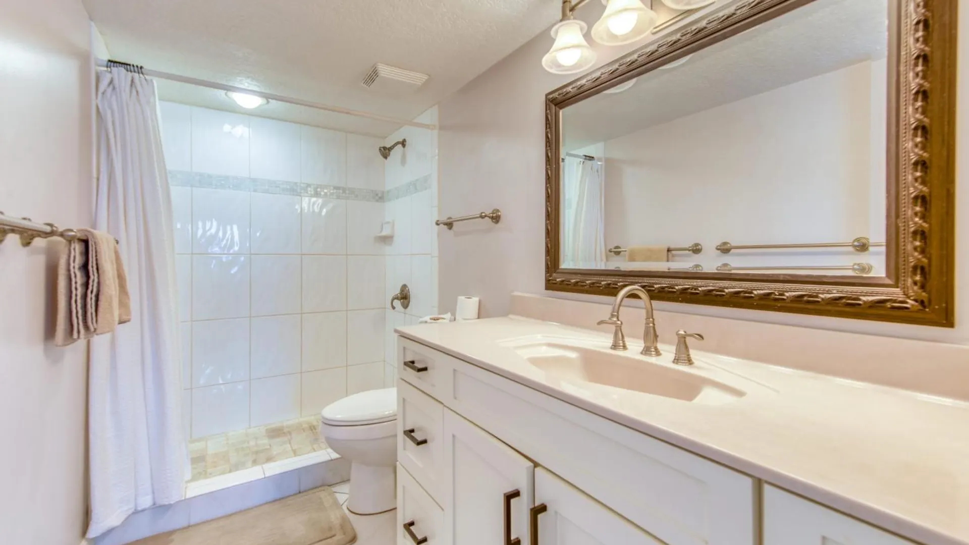 Beach House Condominiums A203 - Beachfront With Pool, Wifi, & Beach Service Destin 0*,  United States