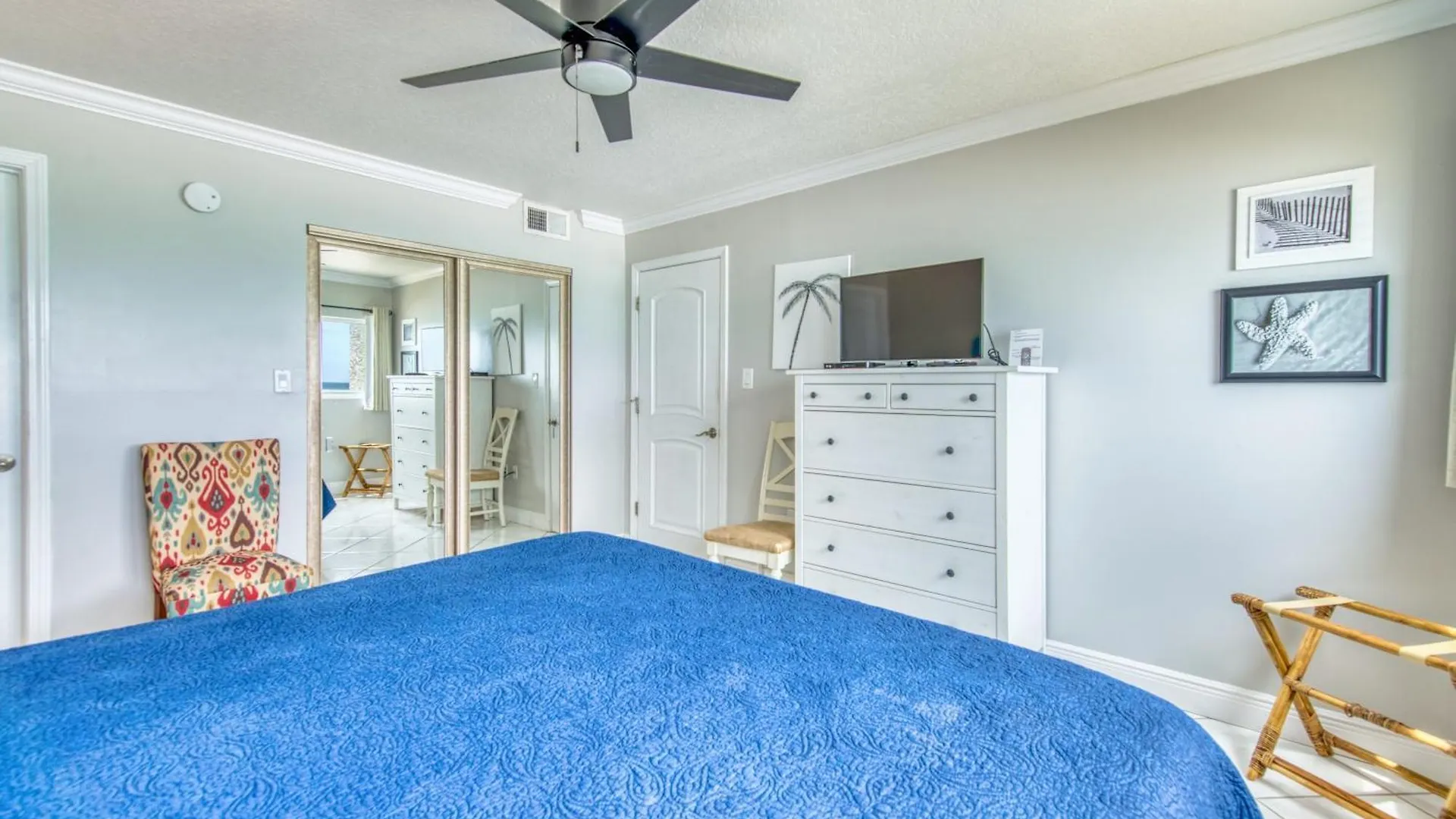 Beach House Condominiums A203 - Beachfront With Pool, Wifi, & Beach Service Destin