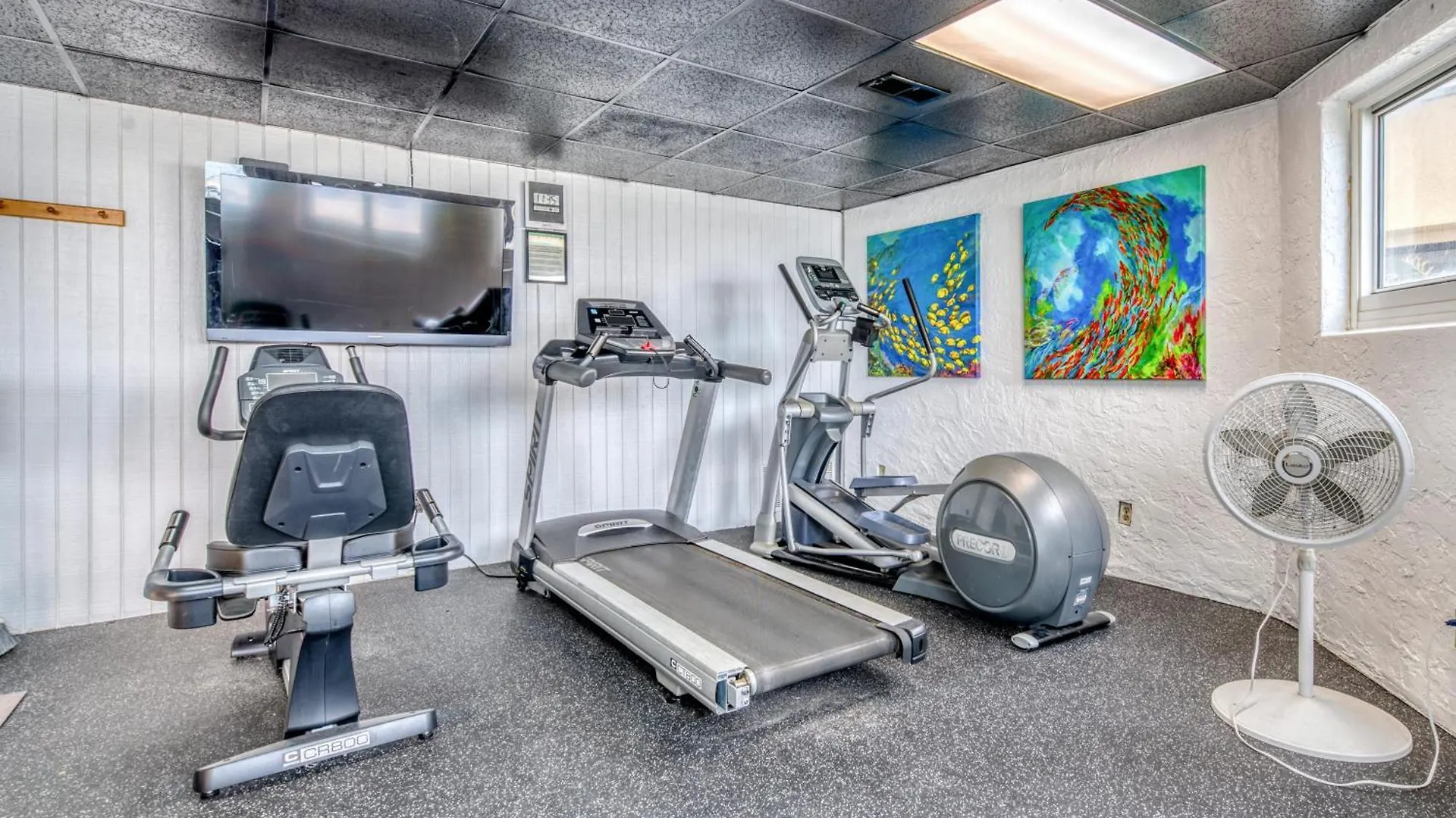 Beach House Condominiums A203 - Beachfront With Pool, Wifi, & Beach Service Destin Apartment